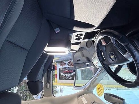 Used 2013 Chevrolet Avalanche LS image 20