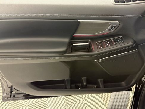 Used 2025 Ford Expedition Platinum w/ Driver's Package image 26