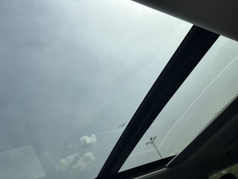 Used 2025 Ford Expedition Max Platinum w/ Driver's Package image 34