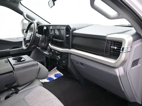 Used 2025 Ford F250 XLT w/ FX4 Off-Road Package image 21