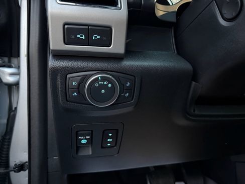 Used 2020 Ford F150 Lariat w/ Equipment Group 502A Luxury image 23