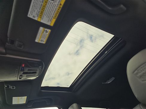 Used 2023 Subaru Outback Wilderness image 31