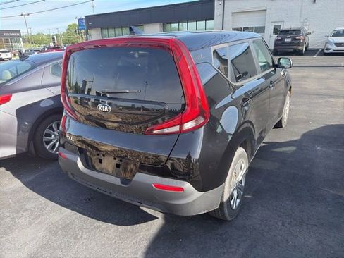 Used 2021 Kia Soul LX FWD image 4