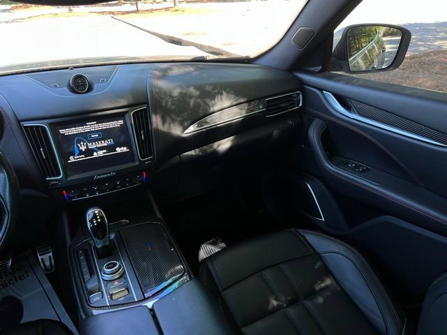 Used 2017 Maserati Levante S AWD/4WD image 27