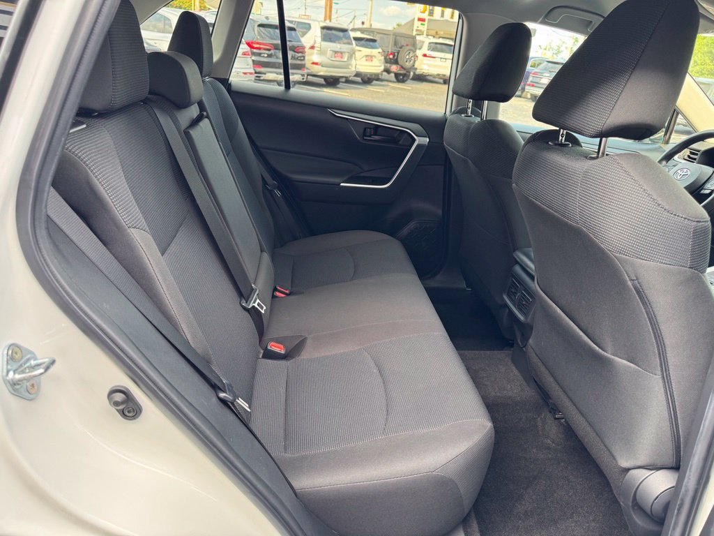 Used 2023 Toyota RAV4 LE AWD/4WD image 26