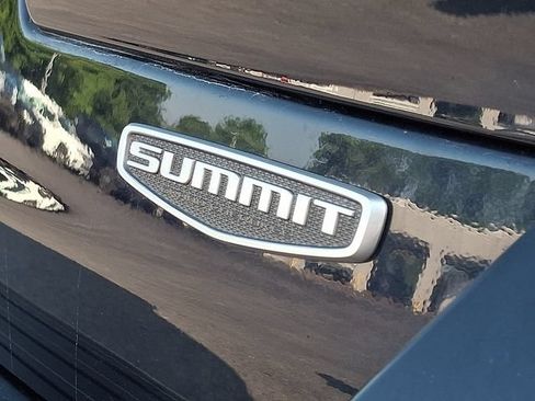 Used 2024 Jeep Grand Cherokee L Summit w/ Advanced Protech Group IV AWD/4WD image 32