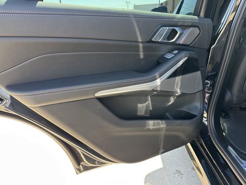 Used 2024 BMW X7 xDrive40i w/ M Sport Package image 16