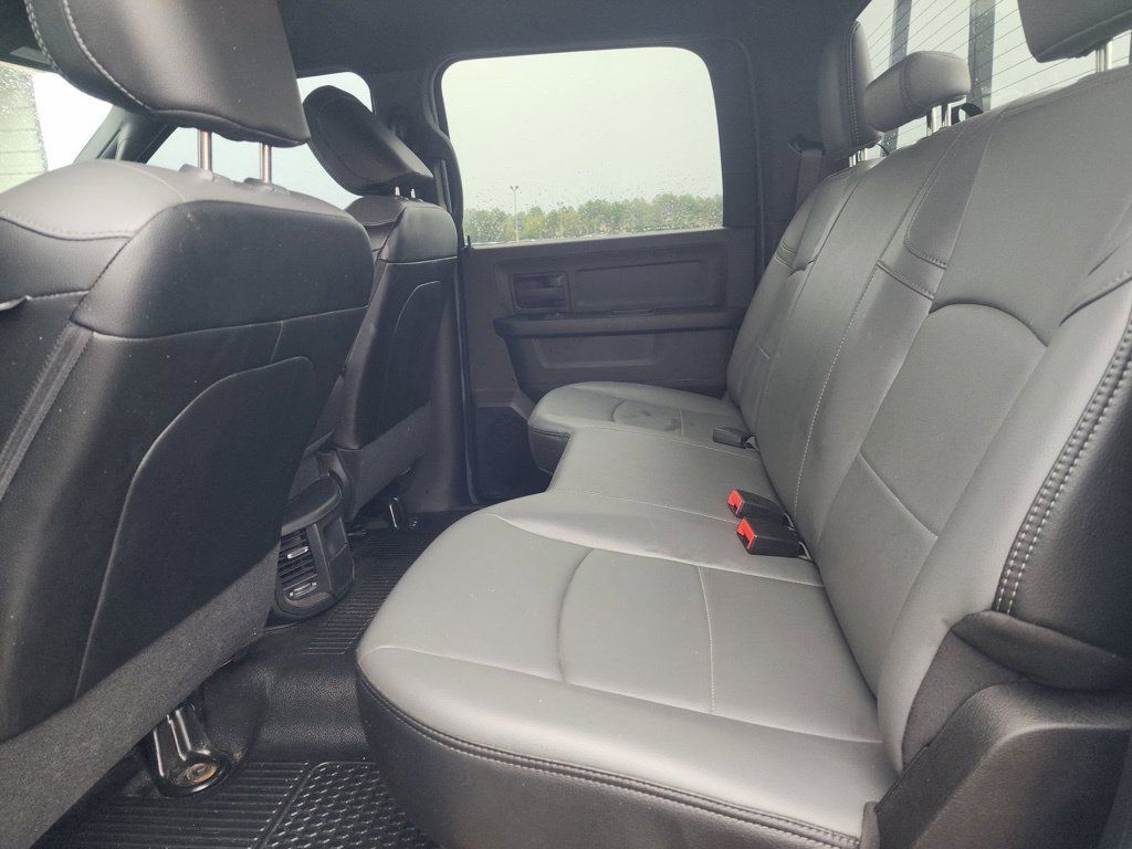 Used 2023 RAM 2500 Tradesman w/ Chrome Appearance Group AWD/4WD image 5