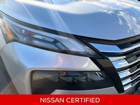 Certified 2025 Nissan Rogue SV AWD/4WD image 4