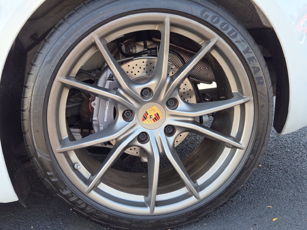 Used 2019 Porsche 718 Boxster RWD image 22