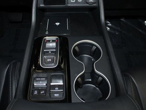 Used 2025 Honda Pilot Touring image 38