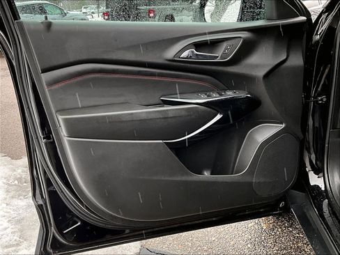 Used 2024 Chevrolet Trax RS w/ Driver Confidence Package image 9