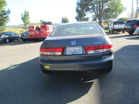 Used 2004 Honda Accord LX image 5