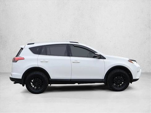Used 2018 Toyota RAV4 SE w/ Power Extra Value Package AWD/4WD image 4