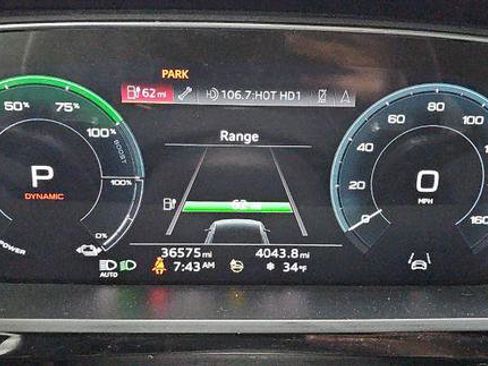 Used 2022 Audi e-tron Premium Plus w/ Premium Plus Package image 12