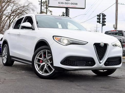 Used 2018 Alfa Romeo Stelvio Ti AWD/4WD image 2