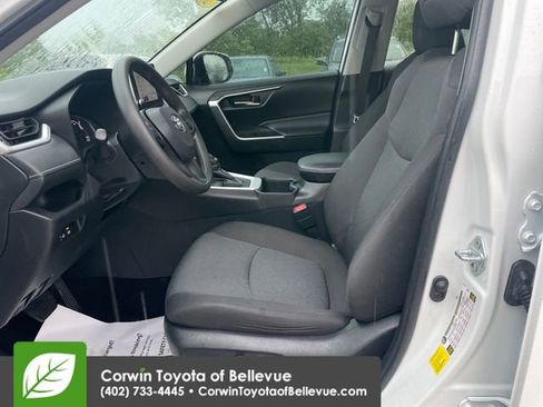 Used 2024 Toyota RAV4 XLE FWD image 17