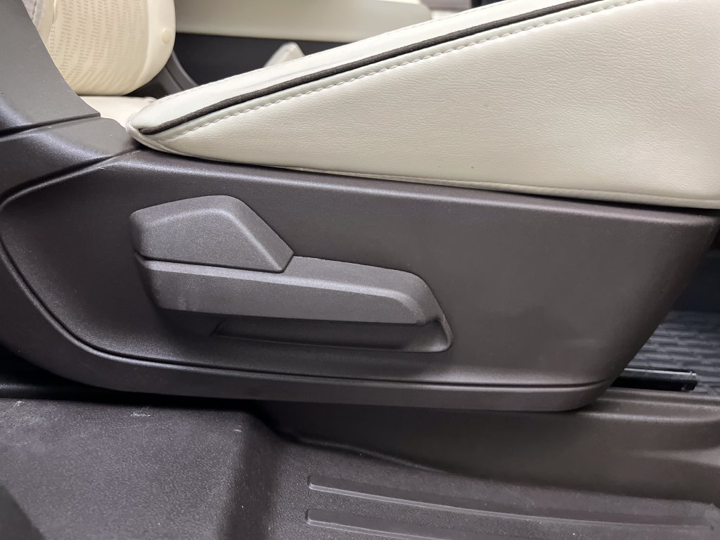 Used 2020 Lincoln Aviator Black Label w/ Dynamic Handling Package AWD/4WD image 29