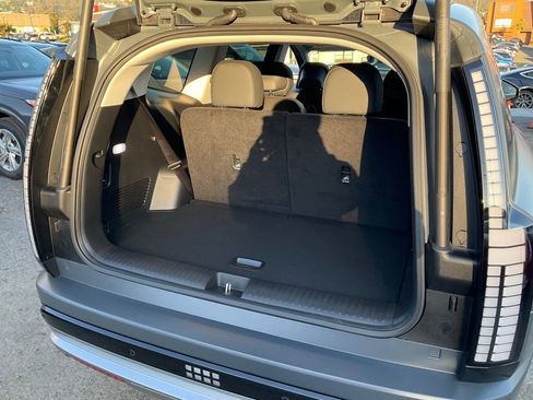 Used 2026 Hyundai Ioniq 9 Limited image 10