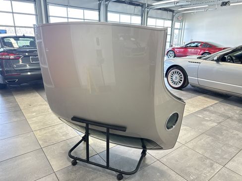 Used 2004 Ford Thunderbird Deluxe image 8