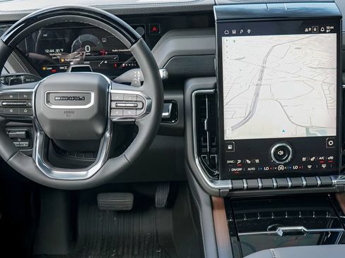 New 2026 GMC Yukon Denali w/ Denali Reserve Package AWD/4WD image 22