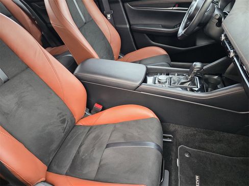 Used 2024 MAZDA MAZDA3 s image 11