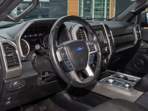 Used 2021 Ford Expedition XLT w/ FX4 Off-Road Package AWD/4WD image 14