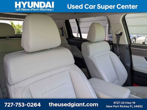 Used 2025 Hyundai Santa Fe Calligraphy FWD image 6