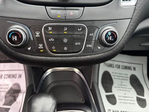 Used 2021 Chevrolet Malibu LT w/ Sport Edition image 11