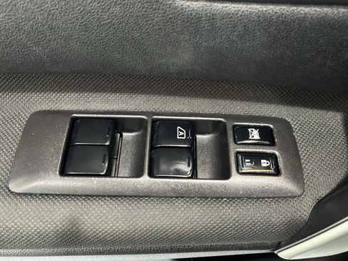 Used 2014 Nissan Rogue S w/ Convenience Package FWD image 23