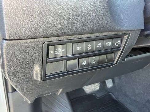 Used 2023 Toyota Tundra Limited image 17