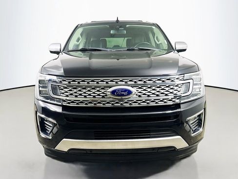 Used 2019 Ford Expedition Platinum RWD image 2