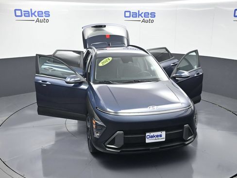 Used 2024 Hyundai Kona SEL AWD/4WD image 57