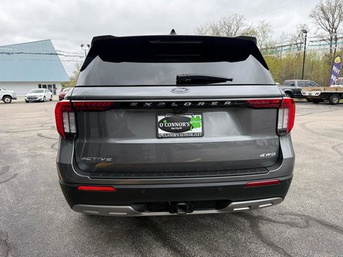 Used 2025 Ford Explorer Active w/ Active Comfort Package AWD/4WD image 4
