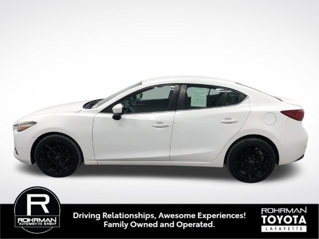 Used 2017 MAZDA MAZDA3 Touring FWD image 3