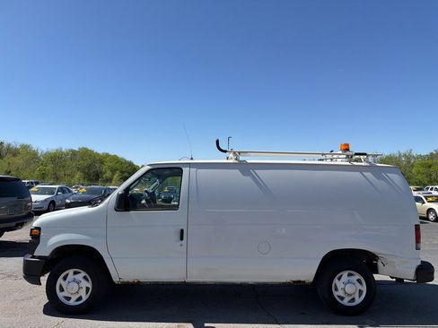 Used 2012 Ford E-150 and Econoline 150 w/ PWR Group RWD image 1