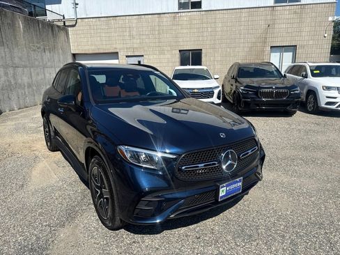 Used 2023 Mercedes-Benz GLC 300 4MATIC image 9