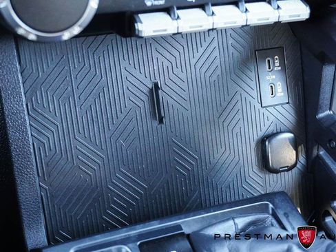 Used 2024 Toyota Tacoma TRD Off-Road image 33