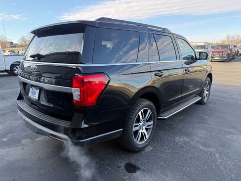 Used 2022 Ford Expedition XLT image 7