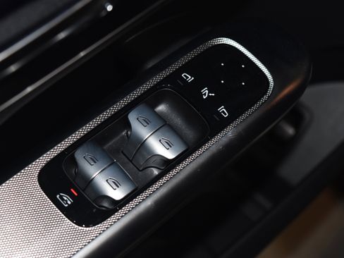 New 2026 Mercedes-Benz GLC 300 4MATIC image 5