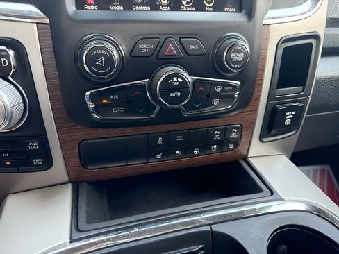 Used 2017 RAM 1500 Laramie w/ Convenience Group AWD/4WD image 21