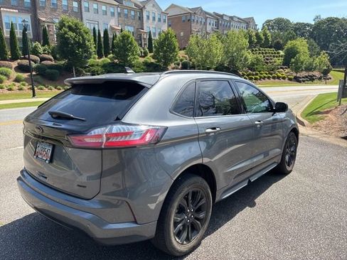Used 2024 Ford Edge SE w/ Black Appearance Package AWD/4WD image 9