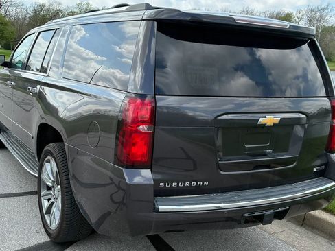 Used 2017 Chevrolet Suburban Premier AWD/4WD image 5