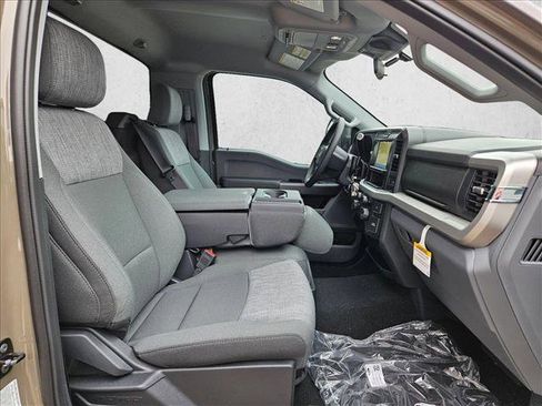 New 2026 Ford F450 XLT w/ 360-Degree Camera Package image 16