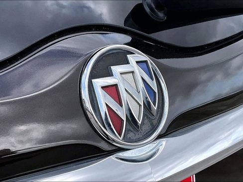 Used 2018 Buick Enclave Essence w/ Trailering Package image 27