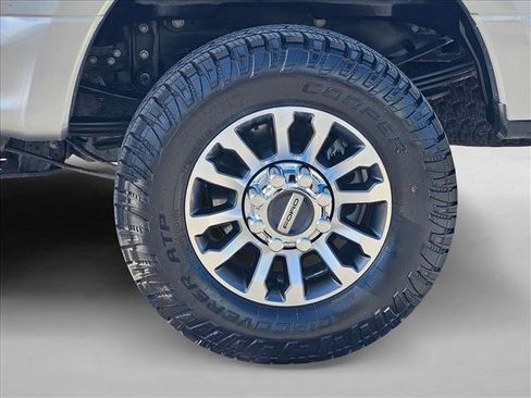 Used 2020 Ford F250 Lariat w/ Lariat Ultimate Package image 23