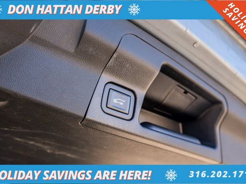 Used 2023 GMC Acadia SLE w/ Driver Convenience Package image 27