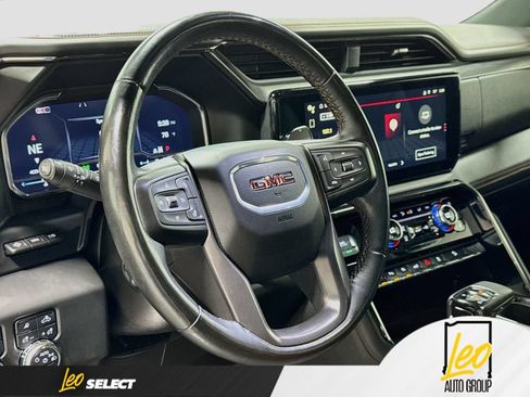 Used 2024 GMC Sierra 1500 AT4 w/ Technology Package AWD/4WD image 14