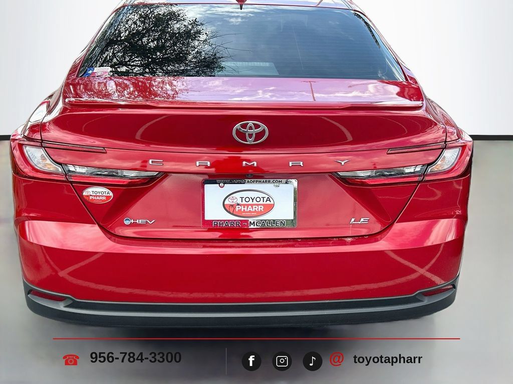 Used 2025 Toyota Camry LE w/ Convenience Package FWD image 6
