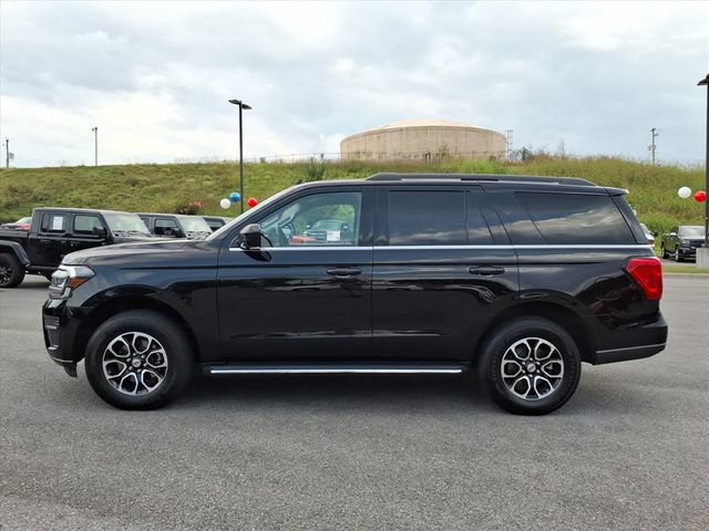 Used 2023 Ford Expedition XLT AWD/4WD image 9